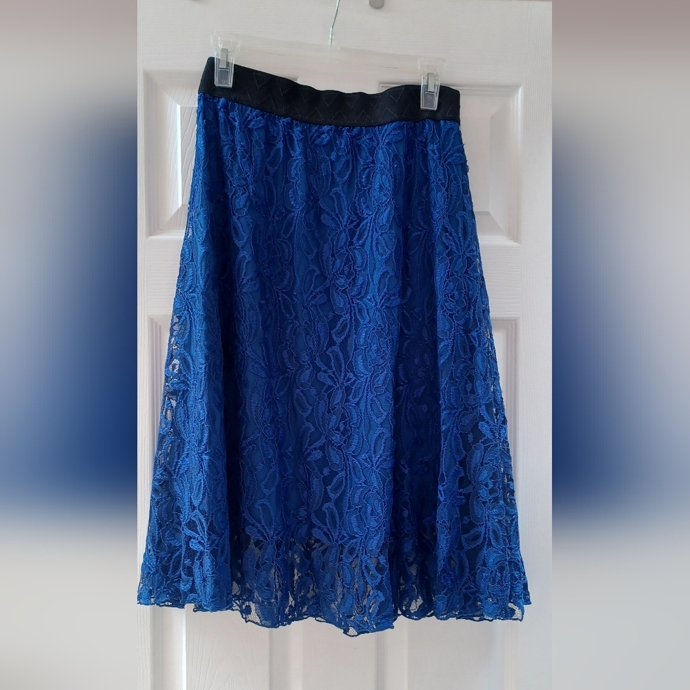 Lularoe vintage blue lace lola skirt size small